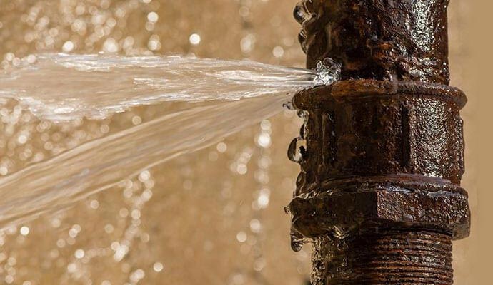 water pipe leak cleanup service